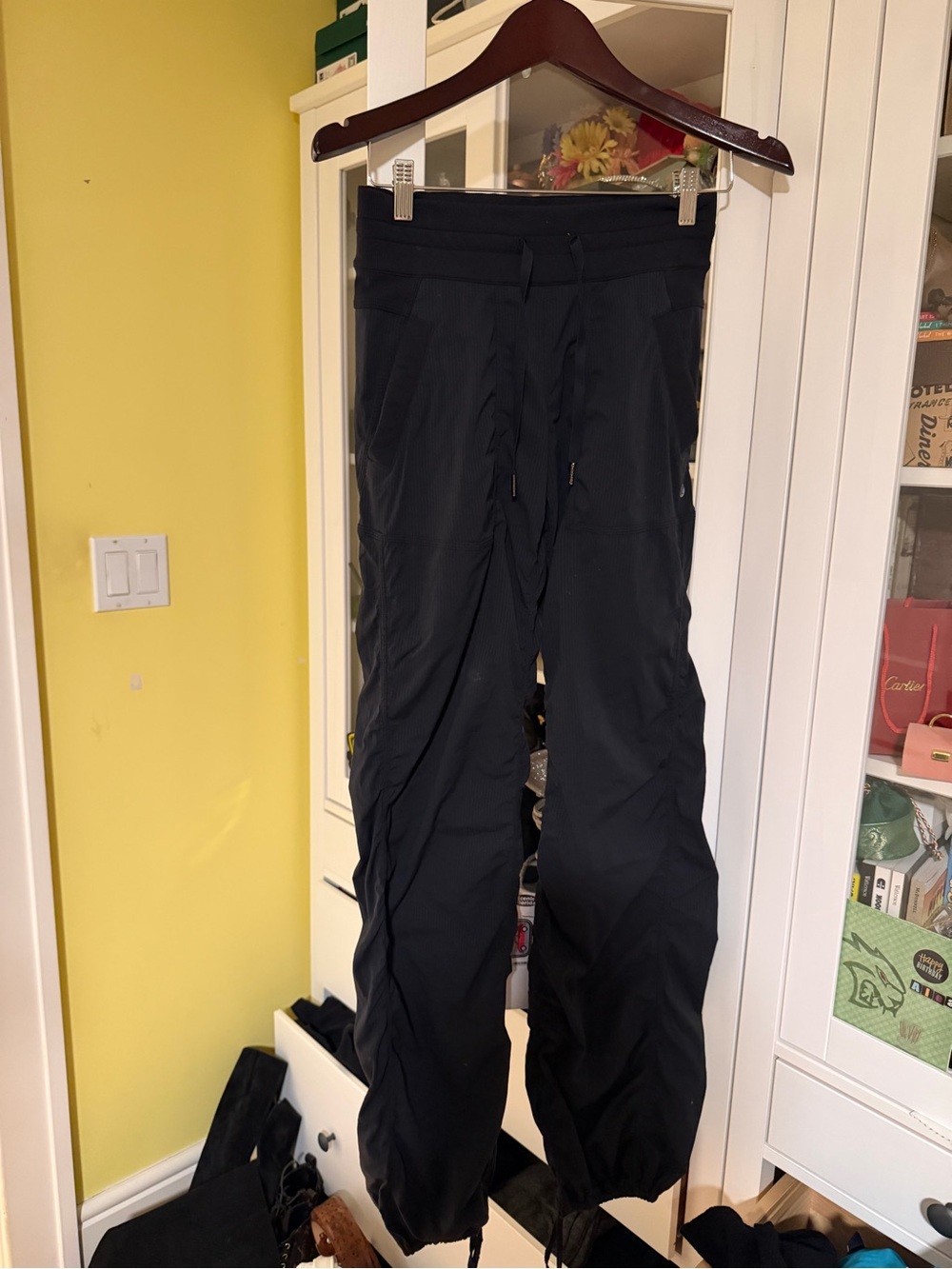 lululemon athletica Black high rise studio pants size 2